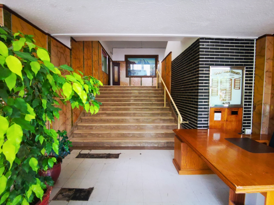 1 Bedroom Property for Sale in Observatory Gauteng