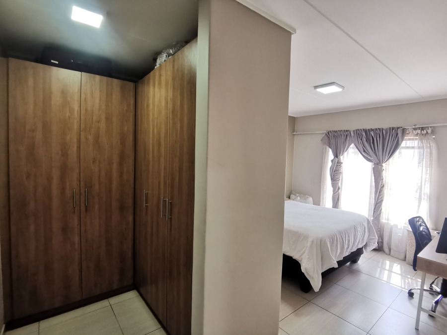 2 Bedroom Property for Sale in Kyalami Gauteng
