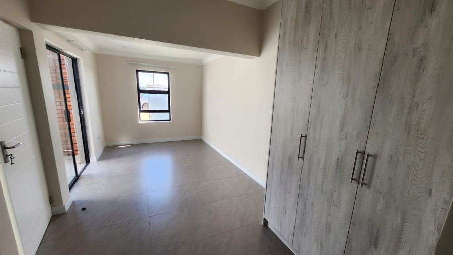 3 Bedroom Property for Sale in Rietvalleirand Gauteng