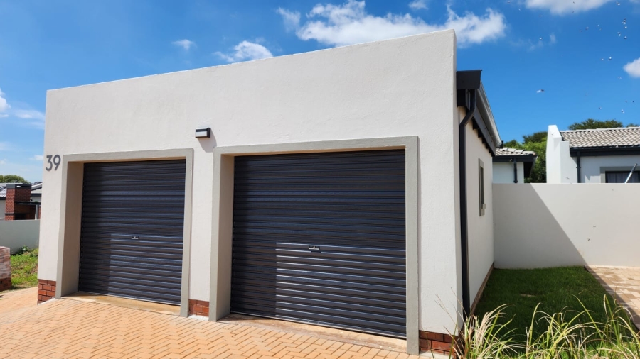 3 Bedroom Property for Sale in Rietvalleirand Gauteng