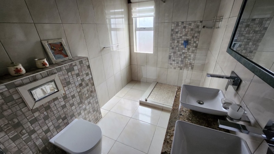 4 Bedroom Property for Sale in Rietvlei Ridge Country Estate Gauteng