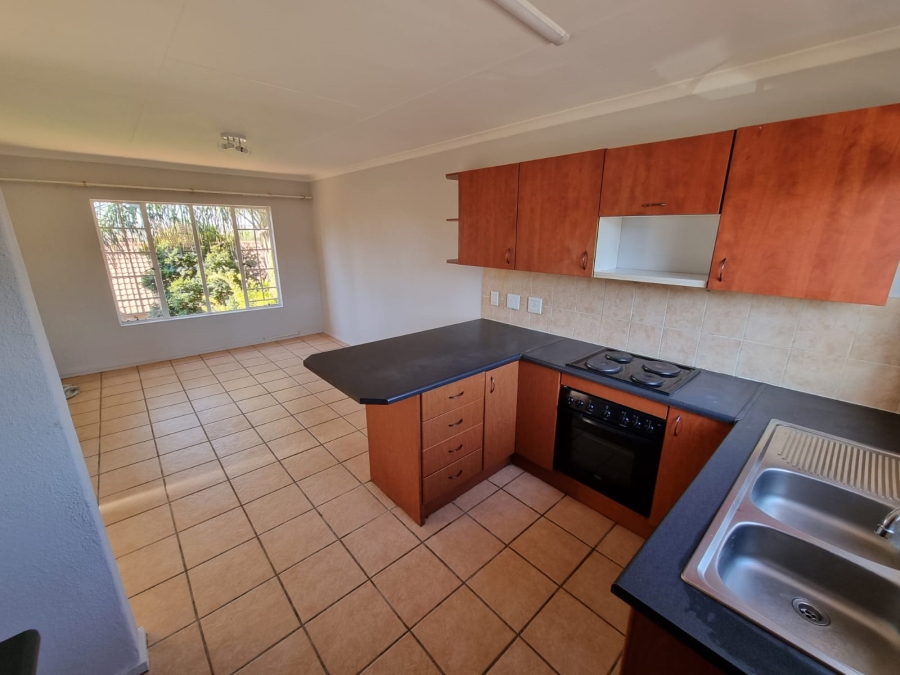 2 Bedroom Property for Sale in Heuwelsig Estate Gauteng