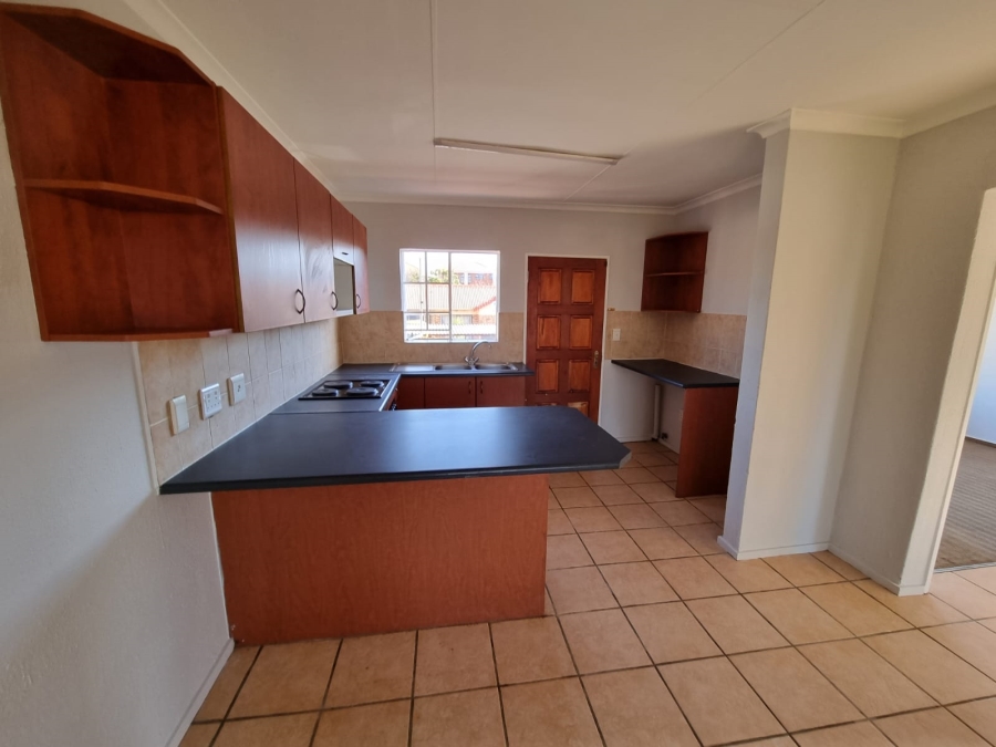 2 Bedroom Property for Sale in Heuwelsig Estate Gauteng