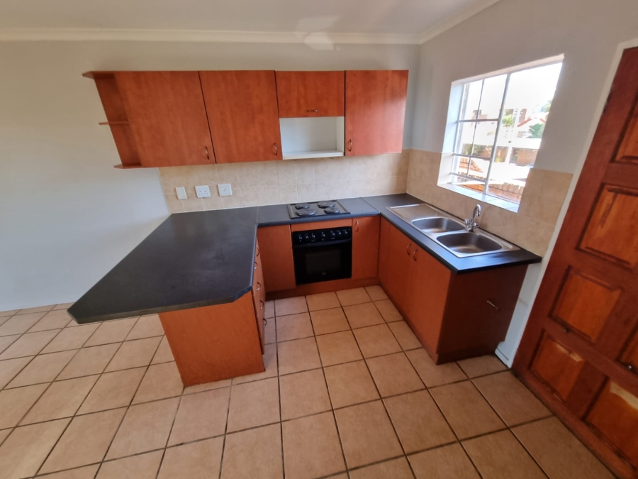 2 Bedroom Property for Sale in Heuwelsig Estate Gauteng