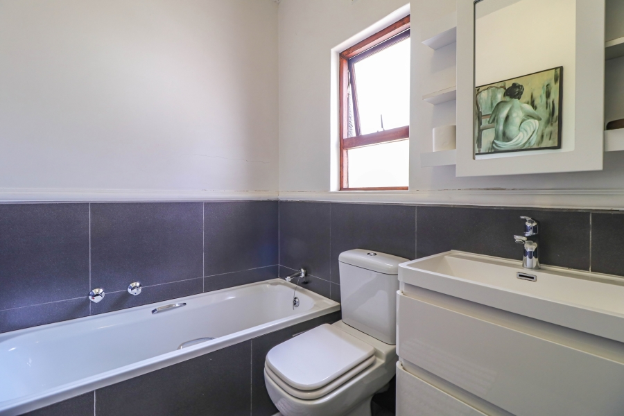 1 Bedroom Property for Sale in Melrose North Gauteng