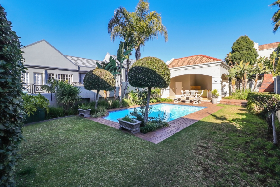 1 Bedroom Property for Sale in Melrose North Gauteng