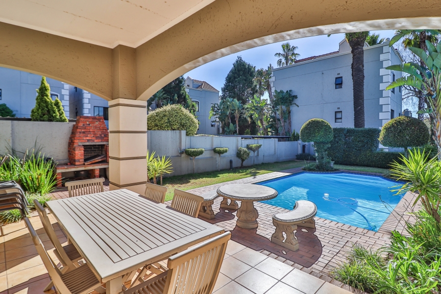 1 Bedroom Property for Sale in Melrose North Gauteng