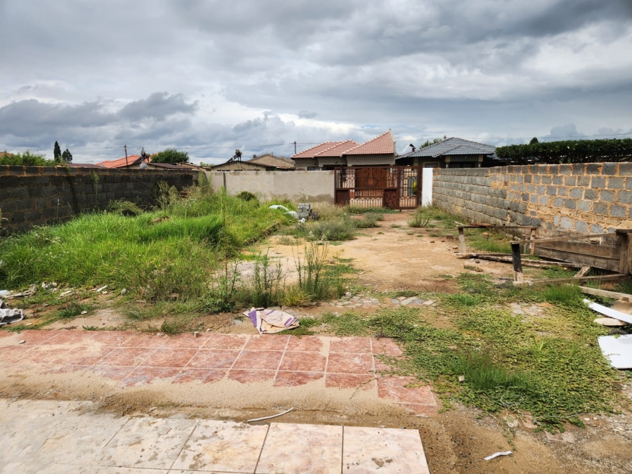2 Bedroom Property for Sale in Daveyton Gauteng