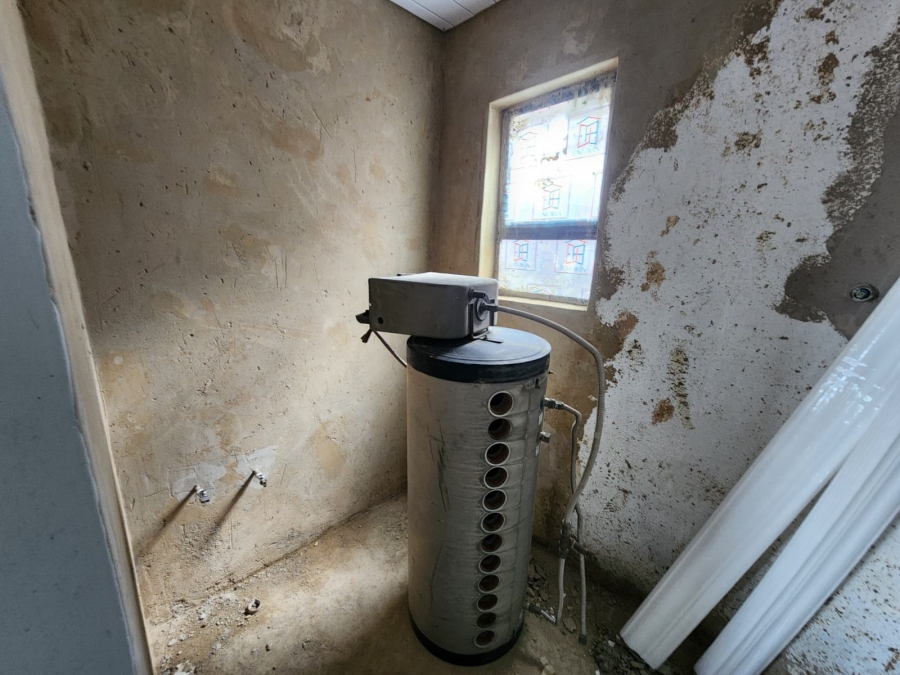 2 Bedroom Property for Sale in Daveyton Gauteng