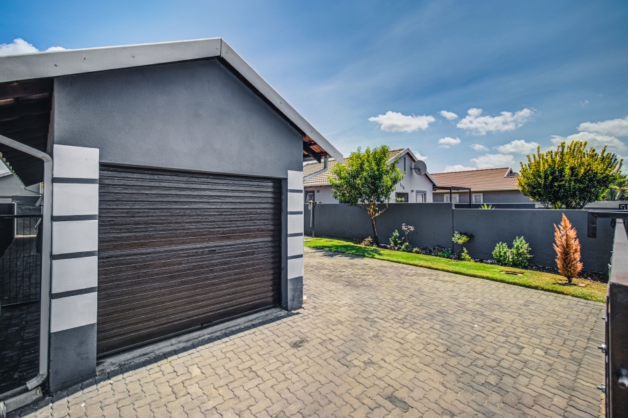 3 Bedroom Property for Sale in Salfin Gauteng