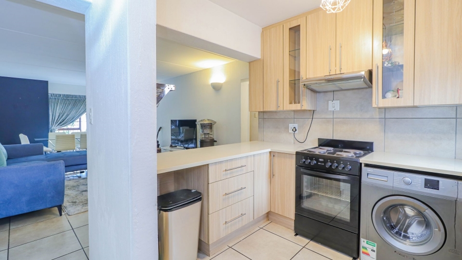 2 Bedroom Property for Sale in Morningside Gauteng