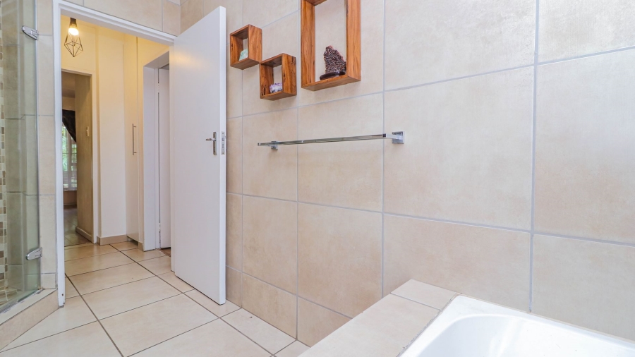 2 Bedroom Property for Sale in Morningside Gauteng