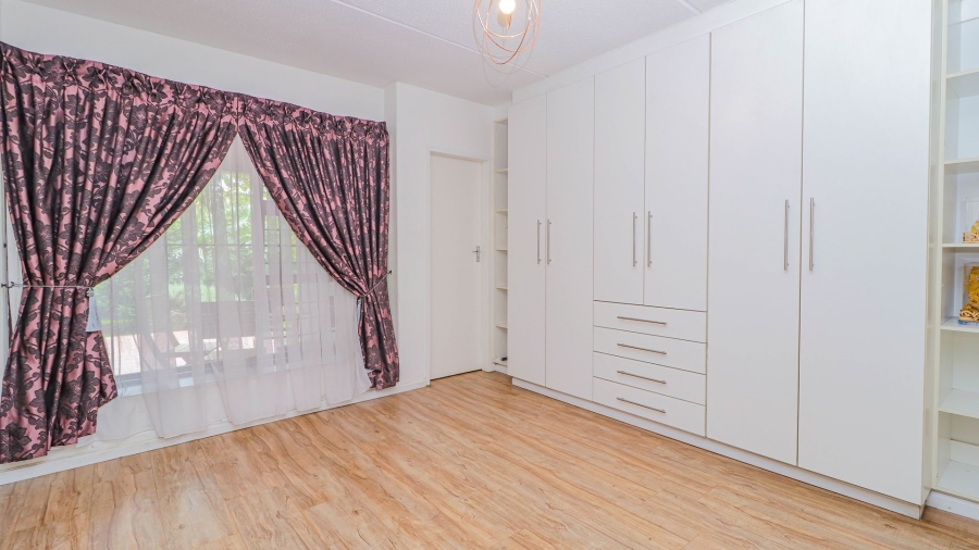 2 Bedroom Property for Sale in Morningside Gauteng