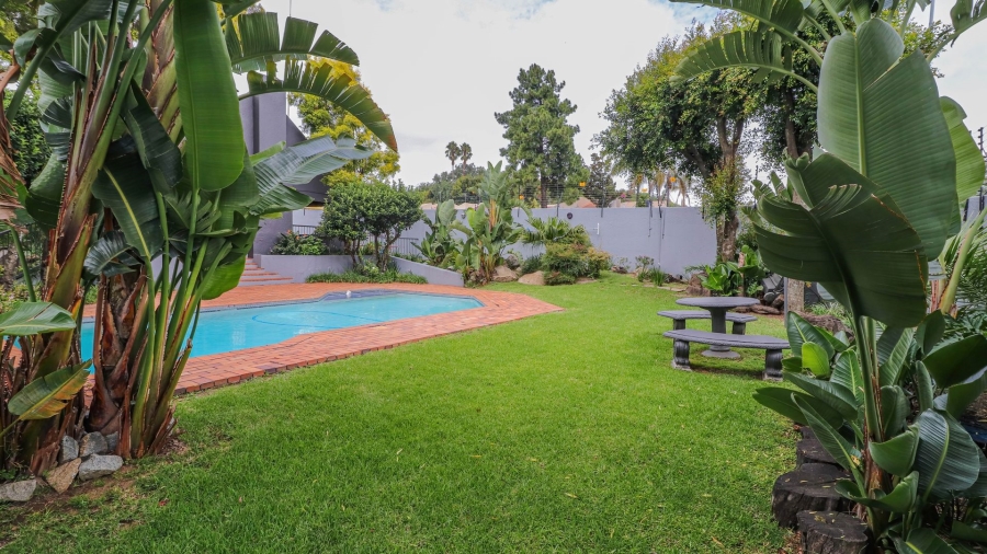 2 Bedroom Property for Sale in Morningside Gauteng