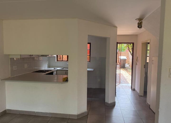 2 Bedroom Property for Sale in Roodepoort Gauteng
