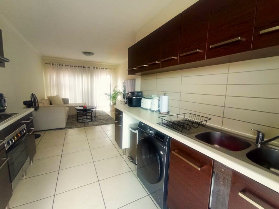 2 Bedroom Property for Sale in Oakdene Gauteng