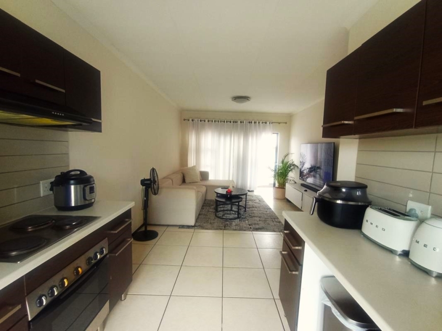 2 Bedroom Property for Sale in Oakdene Gauteng