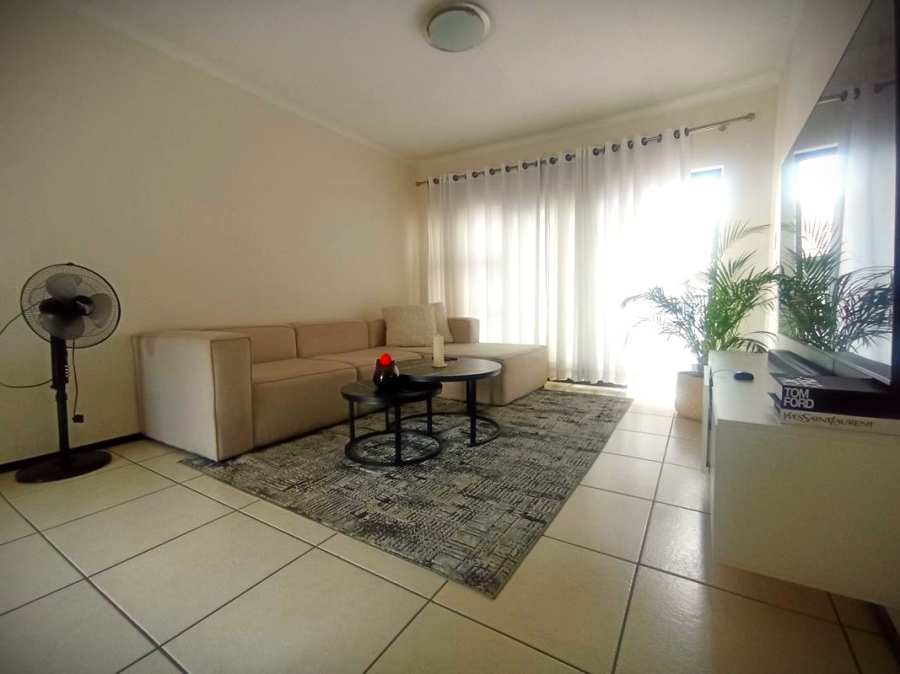 2 Bedroom Property for Sale in Oakdene Gauteng