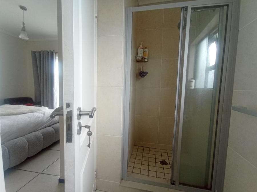 2 Bedroom Property for Sale in Oakdene Gauteng