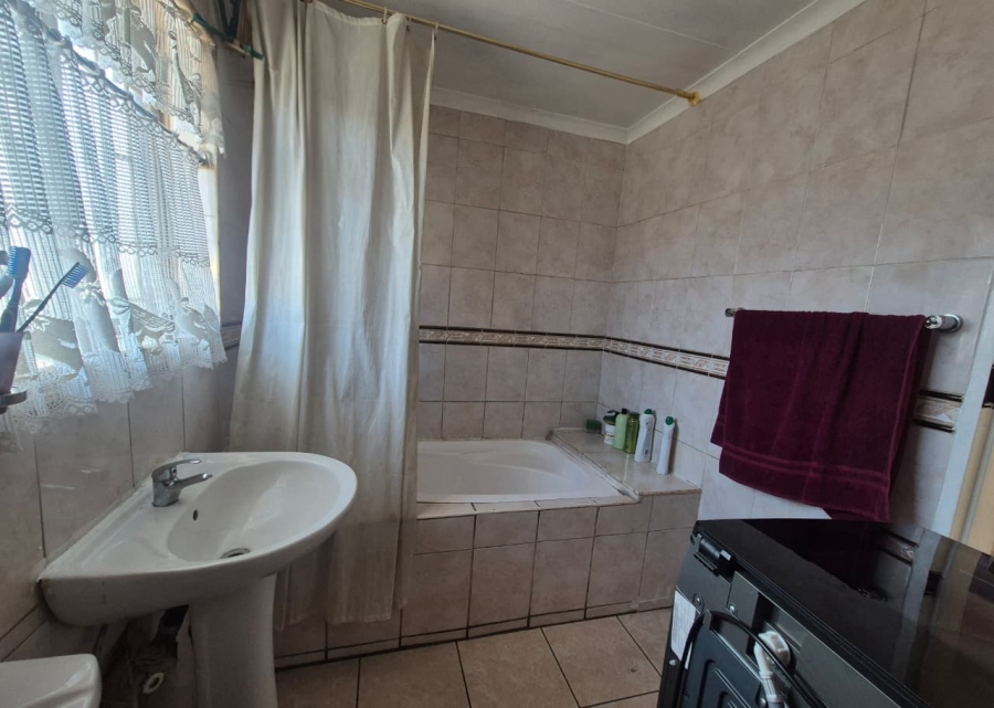 3 Bedroom Property for Sale in Reigerpark Gauteng