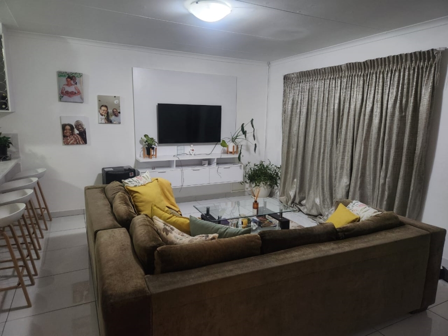 To Let 2 Bedroom Property for Rent in Eden Glen Gauteng