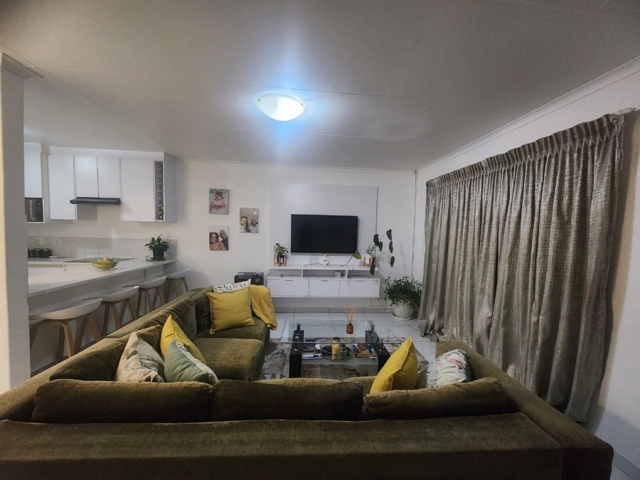 To Let 2 Bedroom Property for Rent in Eden Glen Gauteng