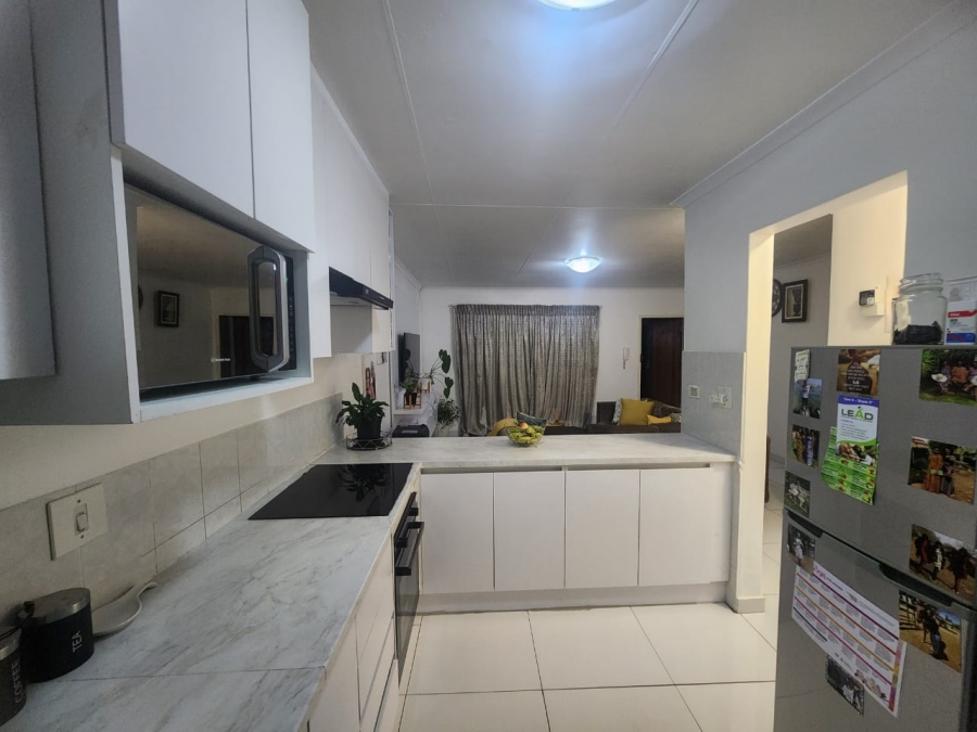 To Let 2 Bedroom Property for Rent in Eden Glen Gauteng