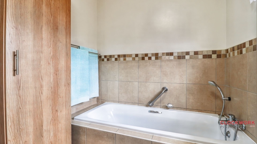 2 Bedroom Property for Sale in Brentwood Park AH Gauteng