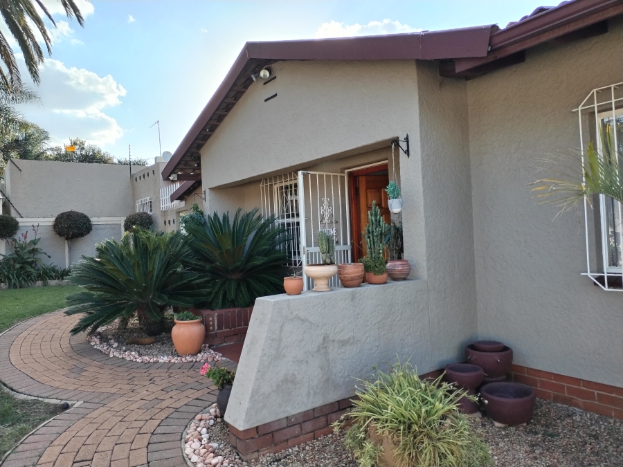 3 Bedroom Property for Sale in Eden Glen Gauteng