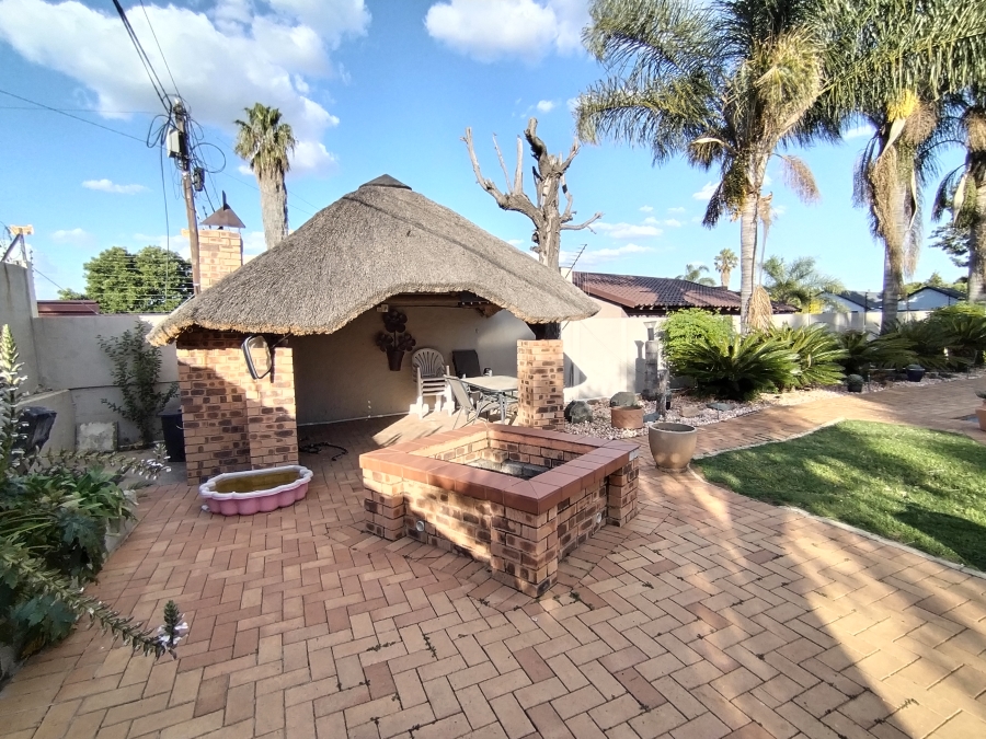 3 Bedroom Property for Sale in Eden Glen Gauteng