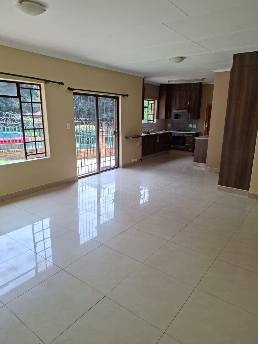 To Let 3 Bedroom Property for Rent in Hurlyvale Gauteng