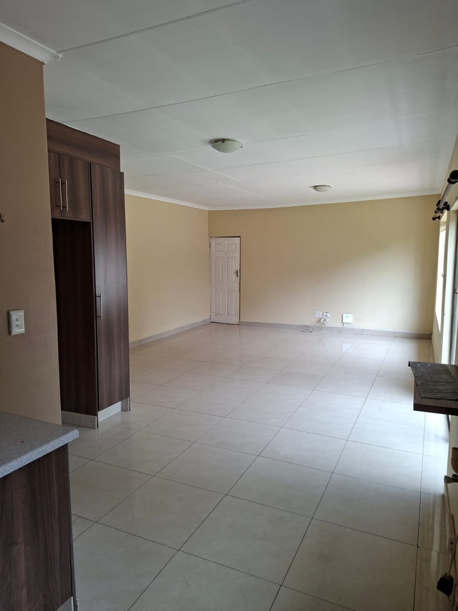 To Let 3 Bedroom Property for Rent in Hurlyvale Gauteng