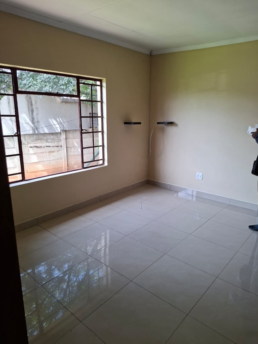 To Let 3 Bedroom Property for Rent in Hurlyvale Gauteng