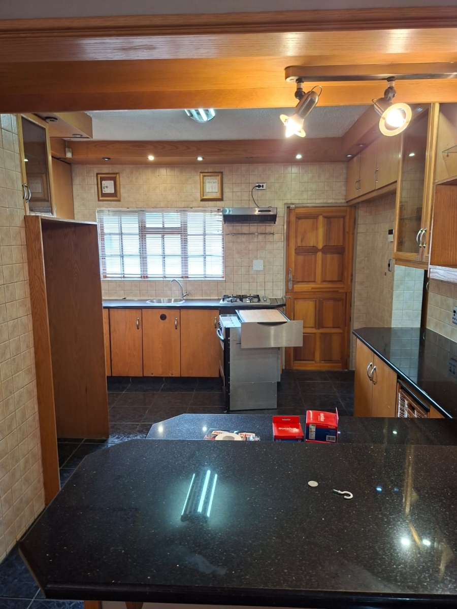 3 Bedroom Property for Sale in Illiondale Gauteng