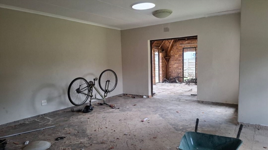 3 Bedroom Property for Sale in Beyers Park Gauteng