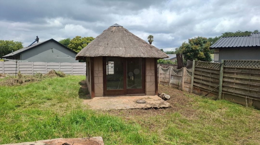 3 Bedroom Property for Sale in Beyers Park Gauteng