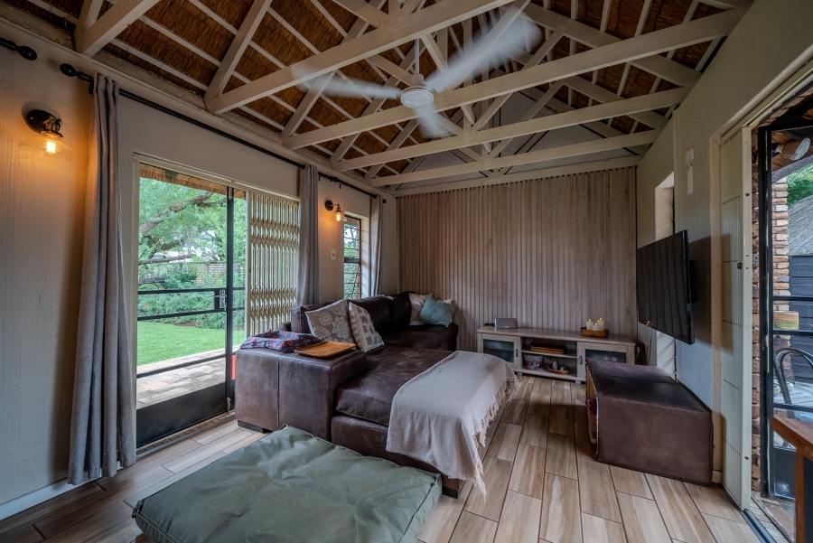 2 Bedroom Property for Sale in Faerie Glen Gauteng