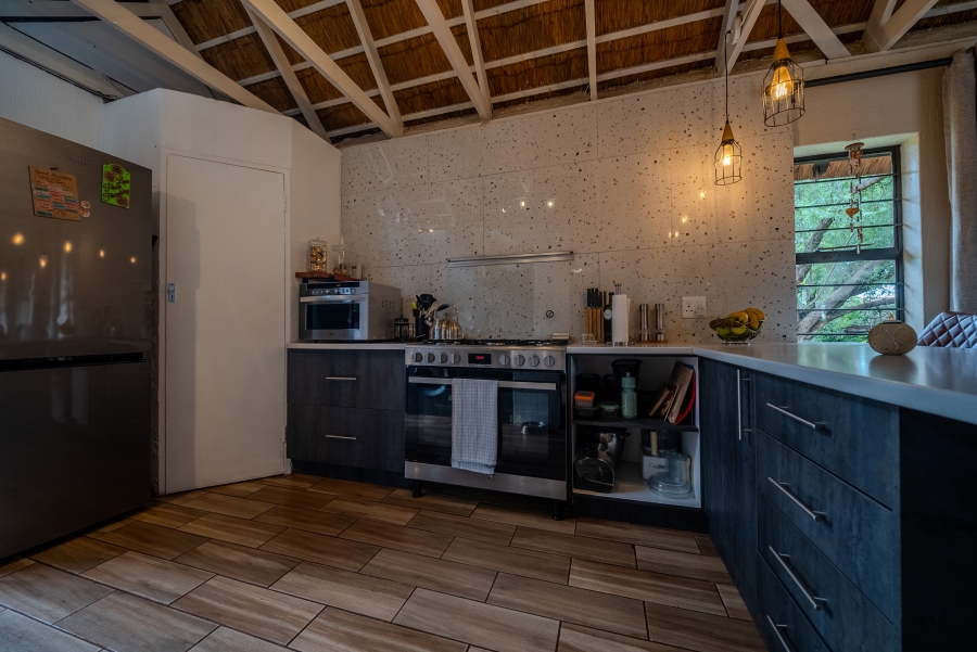 2 Bedroom Property for Sale in Faerie Glen Gauteng