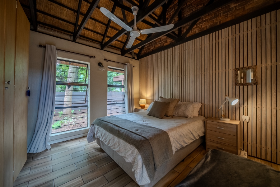 2 Bedroom Property for Sale in Faerie Glen Gauteng