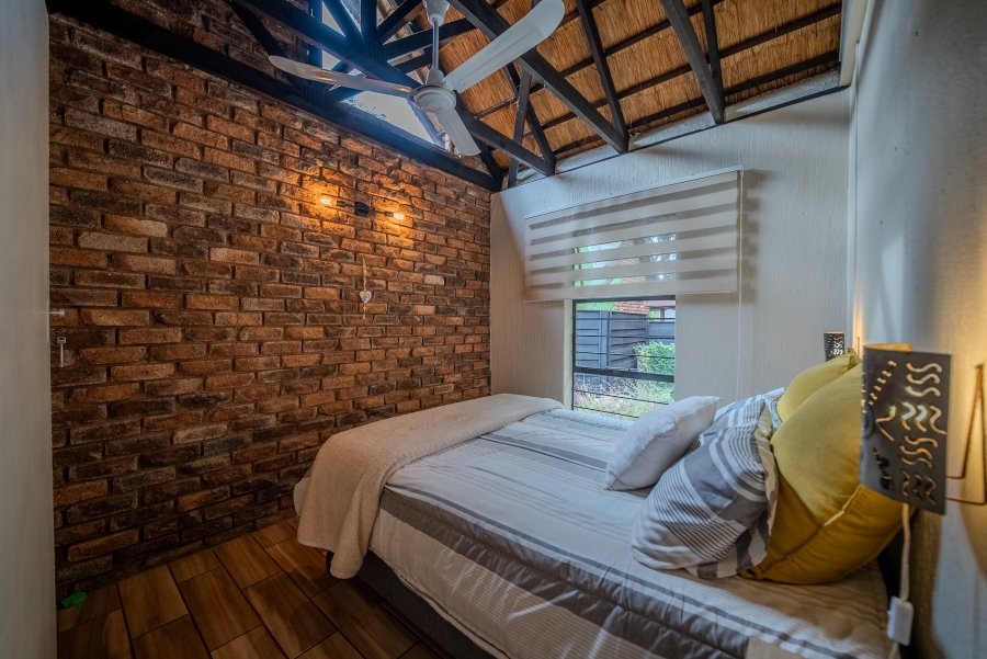 2 Bedroom Property for Sale in Faerie Glen Gauteng