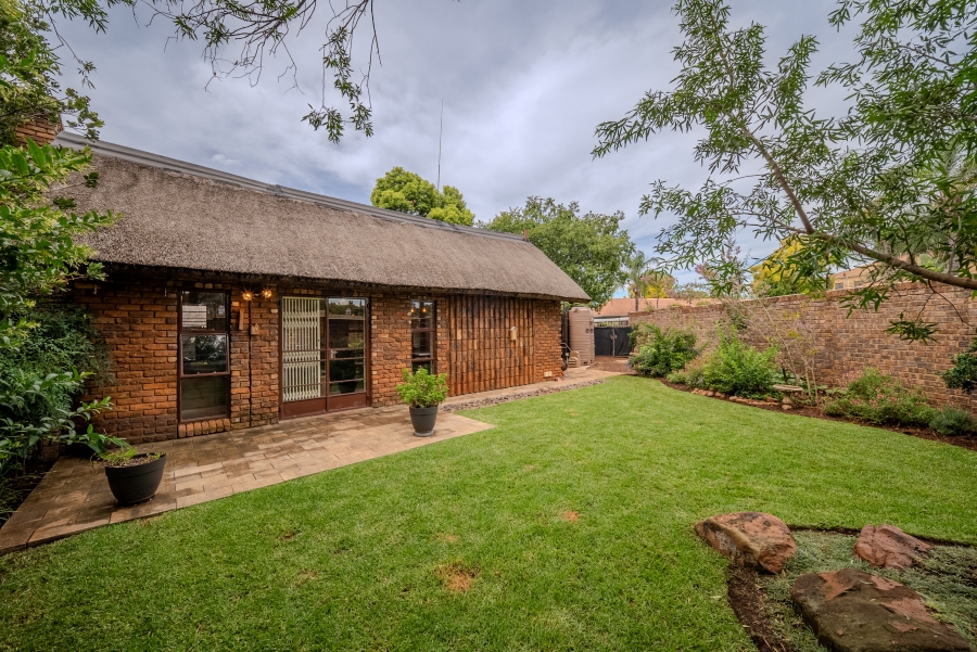 2 Bedroom Property for Sale in Faerie Glen Gauteng