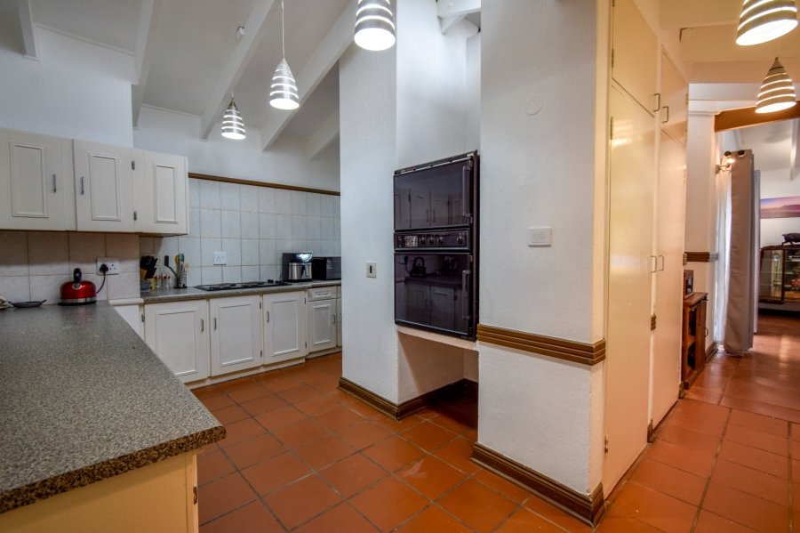 4 Bedroom Property for Sale in Garsfontein Gauteng