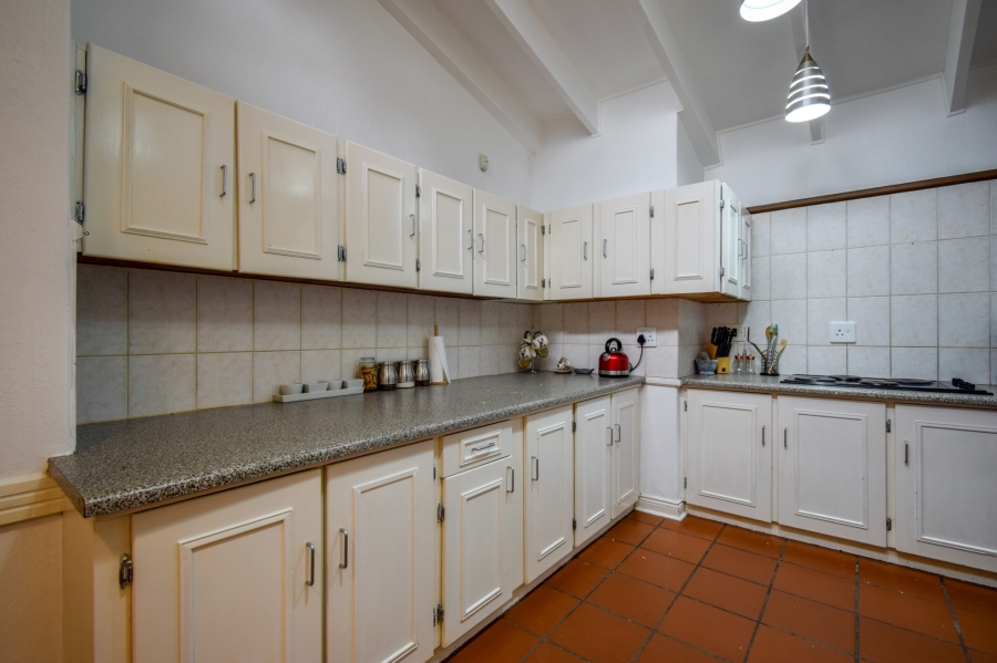 4 Bedroom Property for Sale in Garsfontein Gauteng