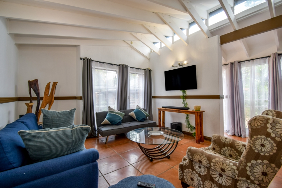 4 Bedroom Property for Sale in Garsfontein Gauteng