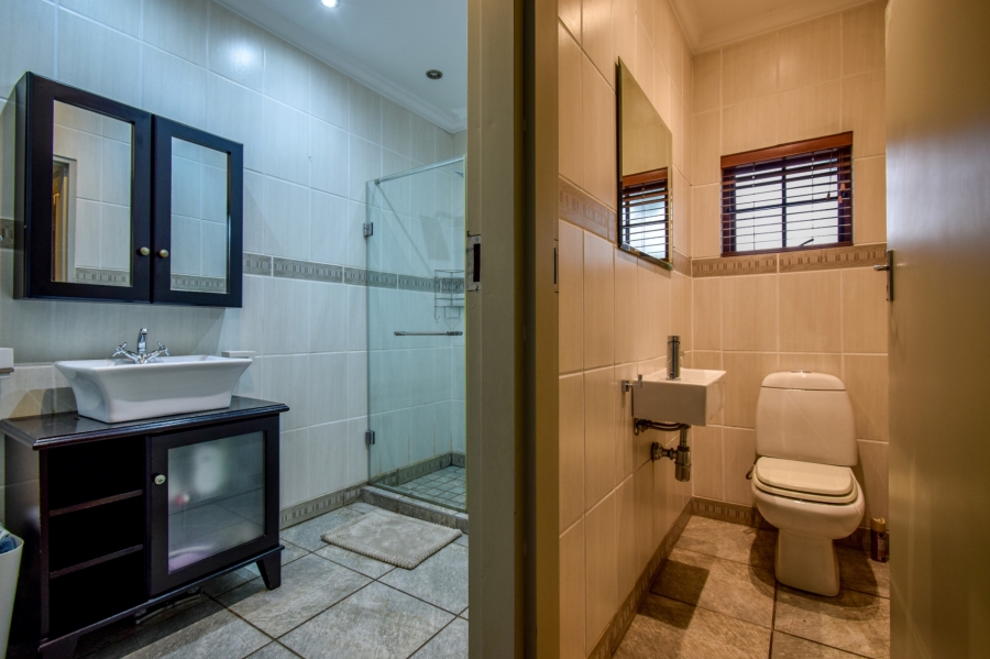 4 Bedroom Property for Sale in Garsfontein Gauteng