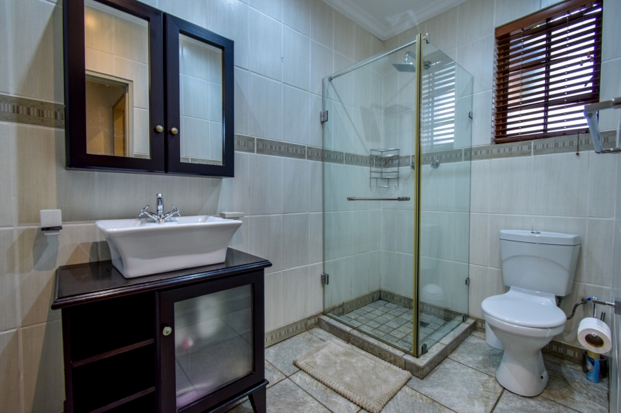 4 Bedroom Property for Sale in Garsfontein Gauteng