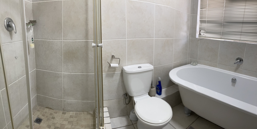 2 Bedroom Property for Sale in Glenvista Gauteng