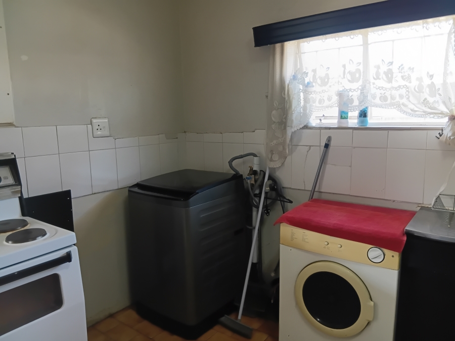 3 Bedroom Property for Sale in Mountain View Gauteng