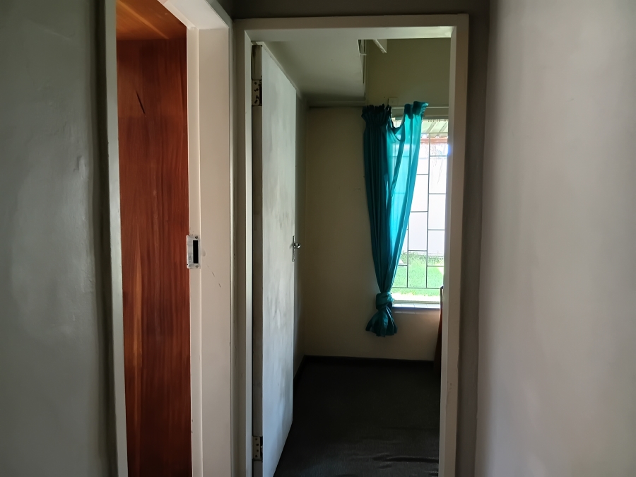 3 Bedroom Property for Sale in Mountain View Gauteng