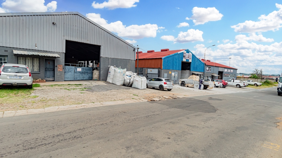 Commercial Property for Sale in Anderbolt Gauteng